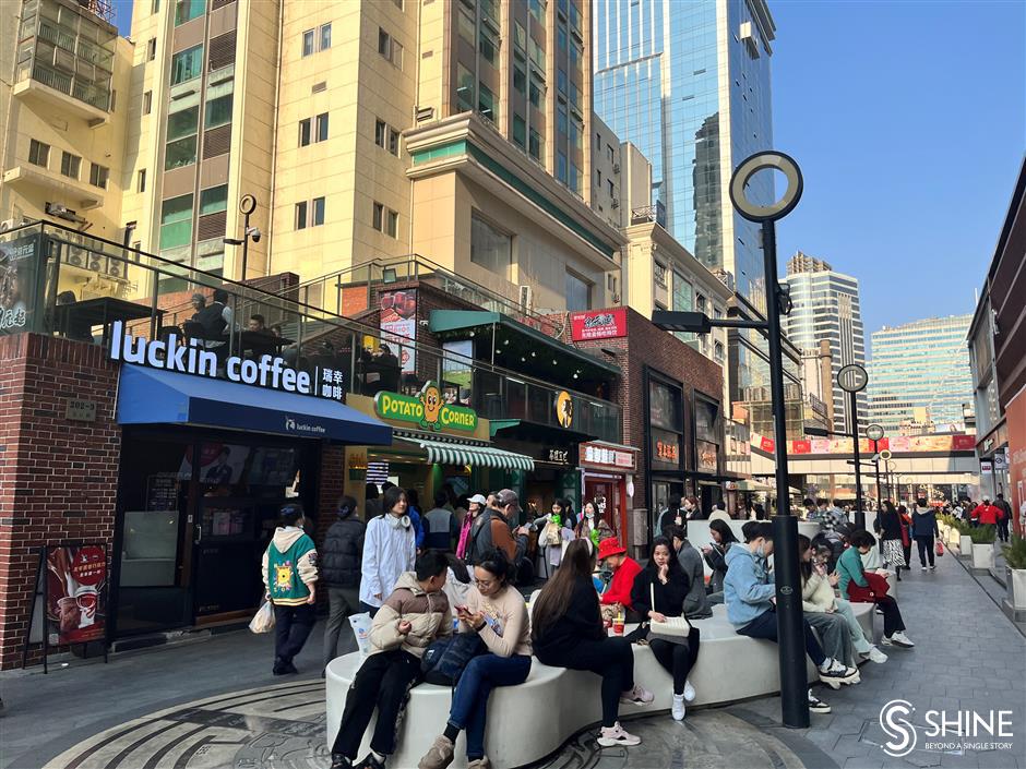 here is a list of snack streets to savor in shanghai