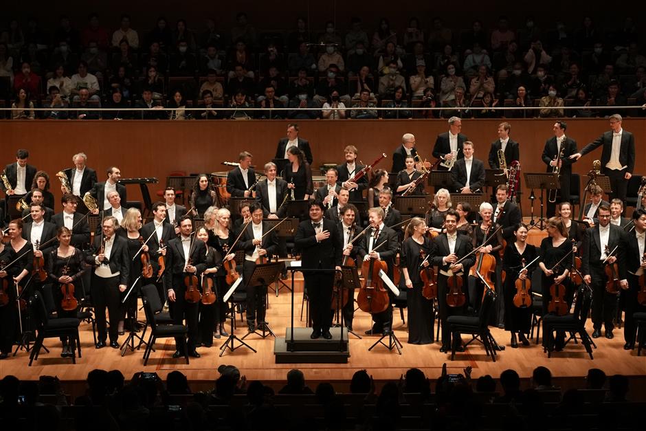 award-winning conductor compares role to being a mirror polisher
