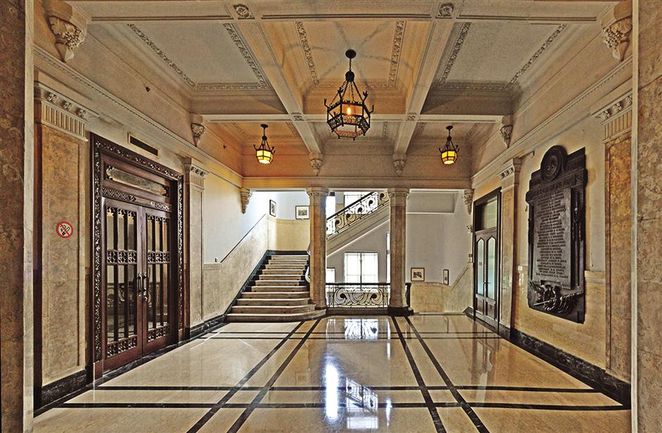 journey to the past: the compelling narrative of shanghai history museum