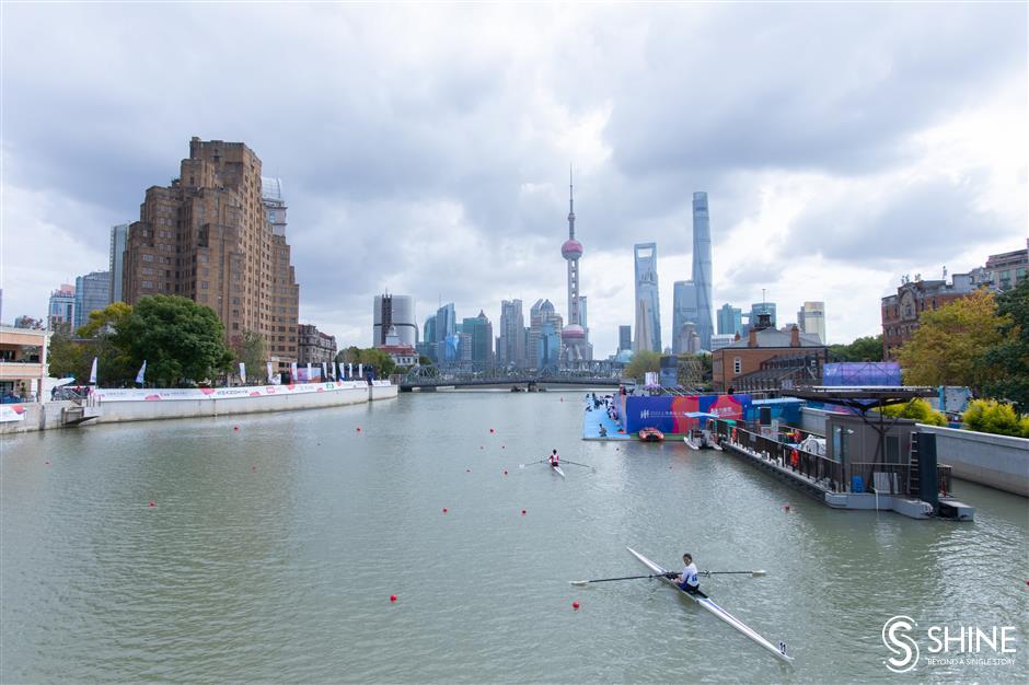 athletes of rowing showcase vitality at head of shanghai river regatta